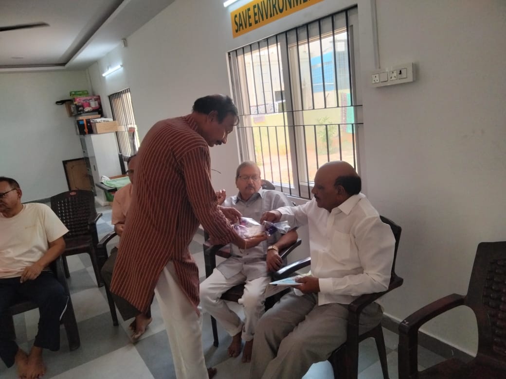 Yadaiah gaaru sponcered sweets on the occation of Ugadi 2025.jpeg